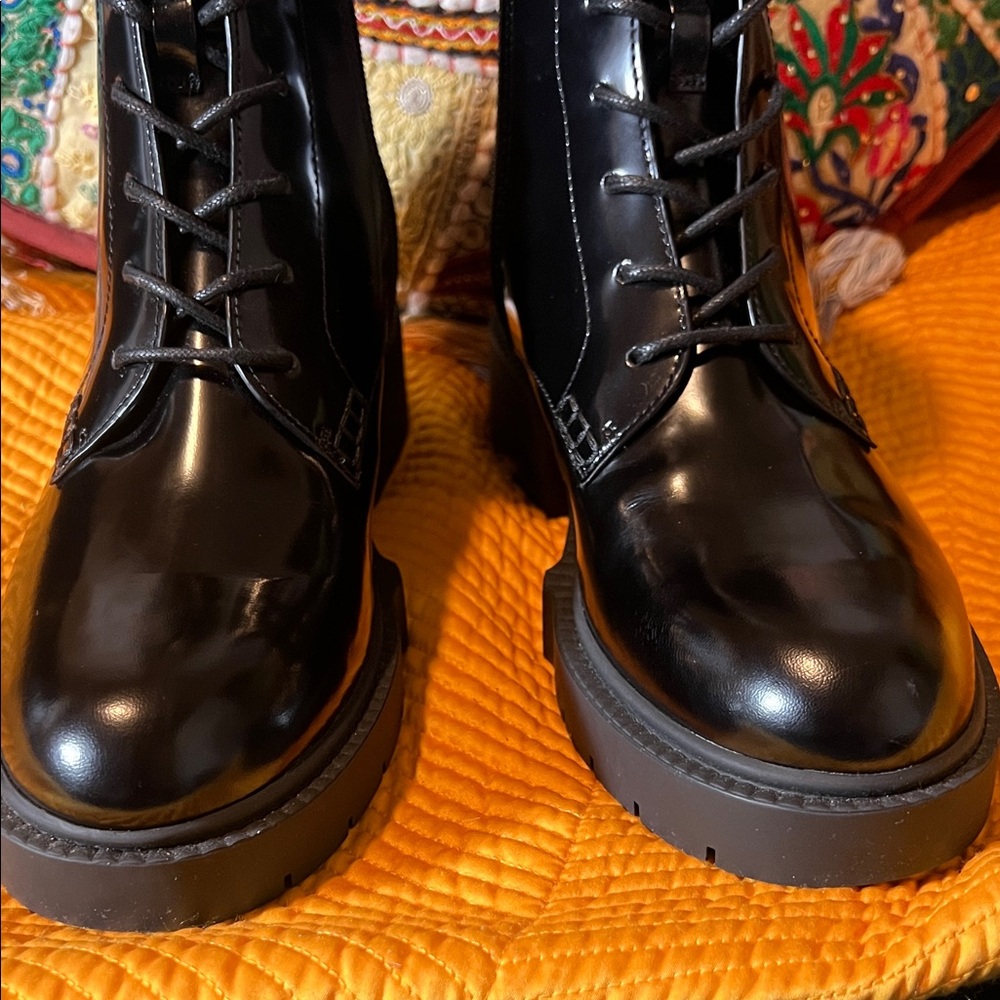 Coach Leighton Black High Shine Leather Ankle Boots Size 10 - Picture 15 of 17